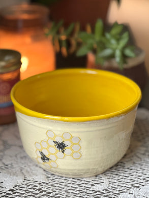 Large Honey Bee Bowl
