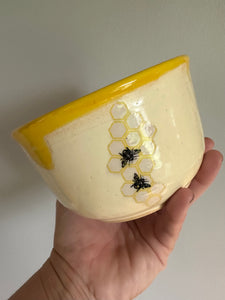 Large Honey Bee Bowl