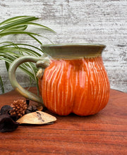 Pumpkin Mug (A)