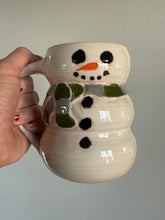 Snowmen Mug -Color scarf Green and Gray